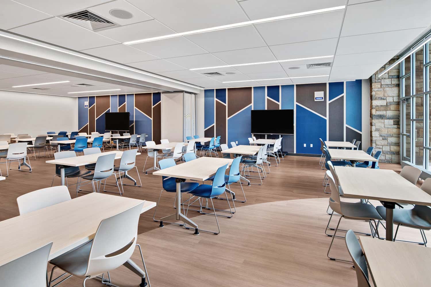Student Lounges & Common Areas