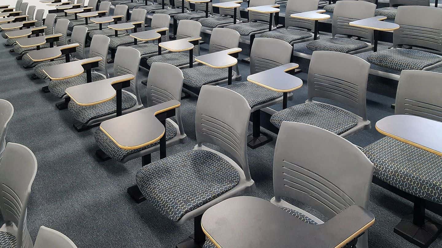 Fixed & Beam-Mounted Seating