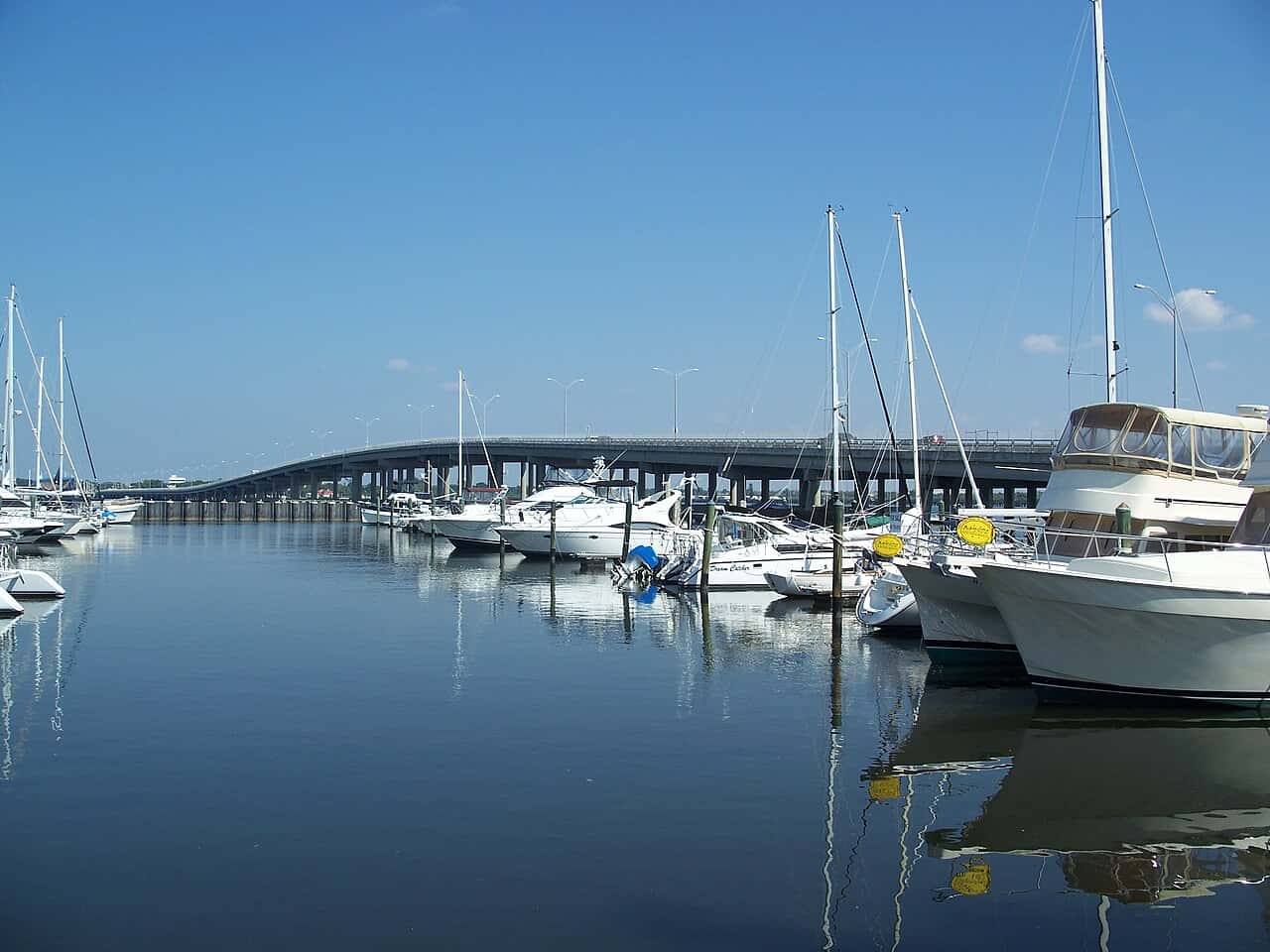 The Green Bridge over the Manatee River connecting Palmetto and Bradenton, Florida