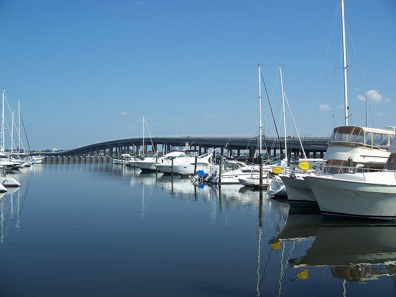 The Green Bridge over the Manatee River connecting Palmetto and Bradenton, Florida